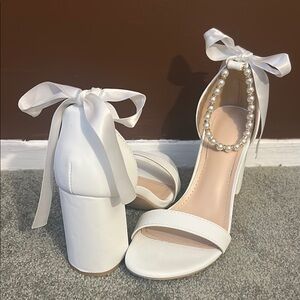 SHEIN White Pearl Bow Heels